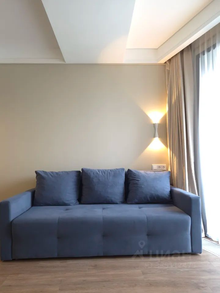m. Narodnoe Opolchenie: Apartment, 2-rooms