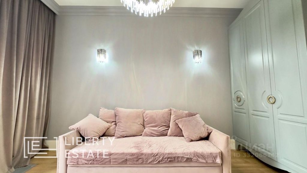 m. ZIL: Apartment, 3-rooms