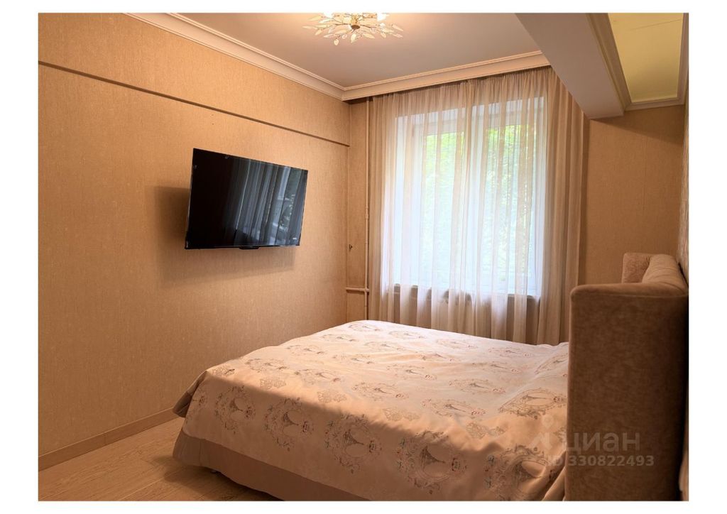 m. Smolenskaya: Apartment, 2-rooms