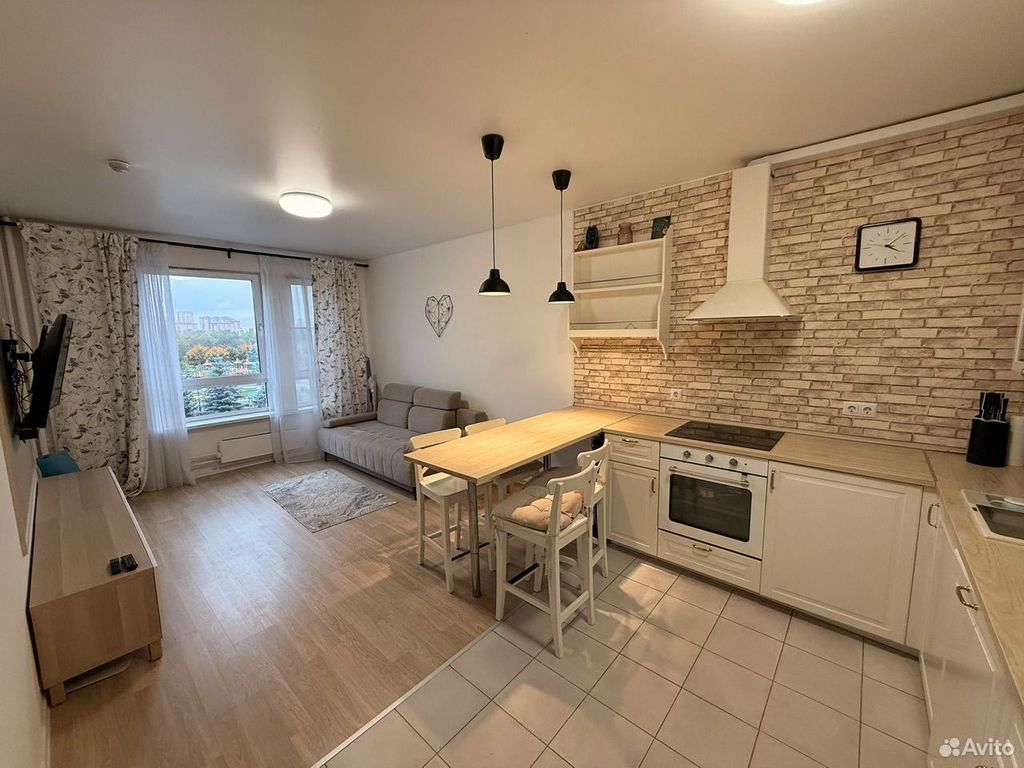 m. Levoberezhnaya: Apartment, 2-rooms