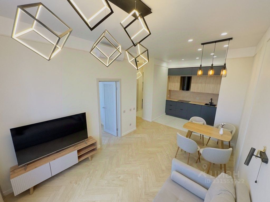 m. ZIL: Apartment, 2-rooms