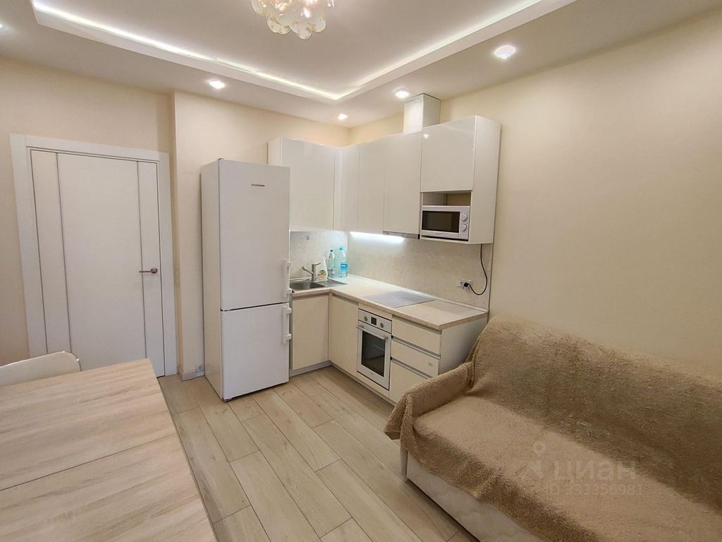 m. Aminyevskaya: Apartment, 2-rooms