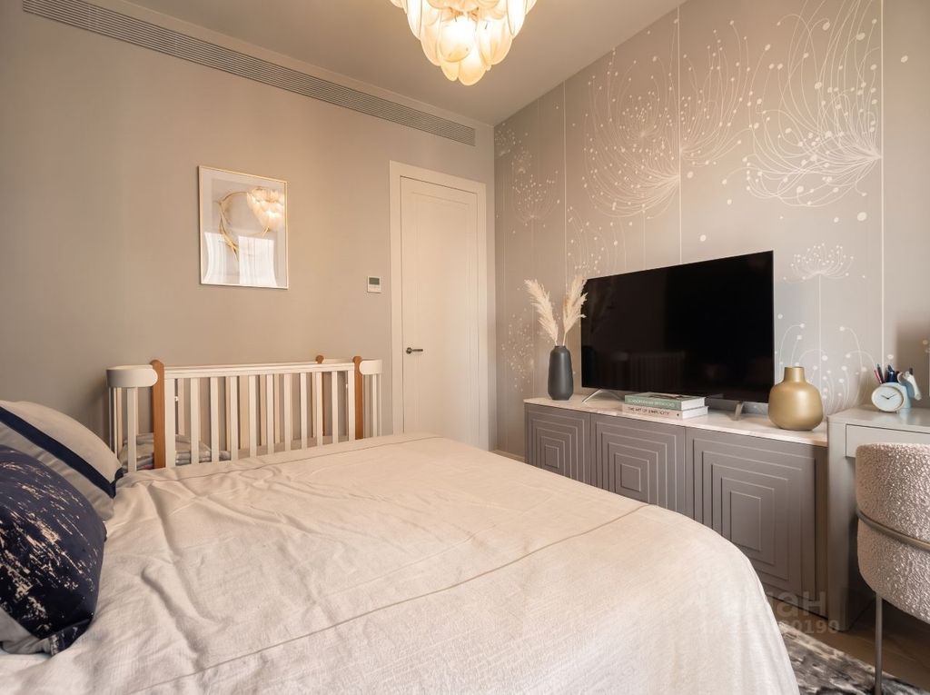 m. Ulitsa 1905 goda: Apartment, 4-rooms