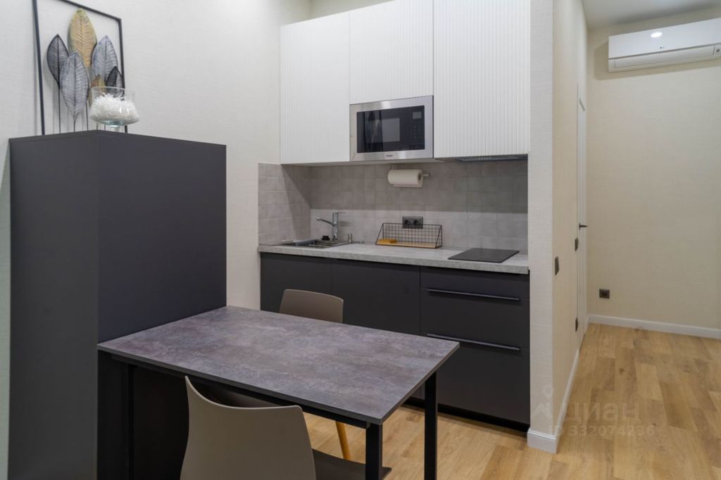 m. Baumanskaya: Apartment, studio