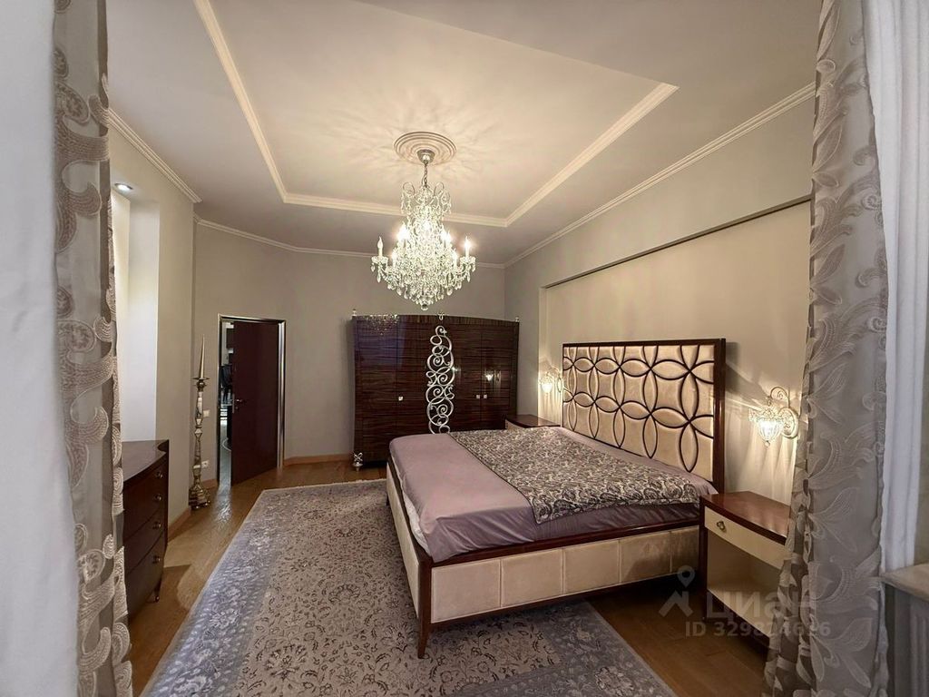 m. Solnechnaya: Apartment, 3-rooms