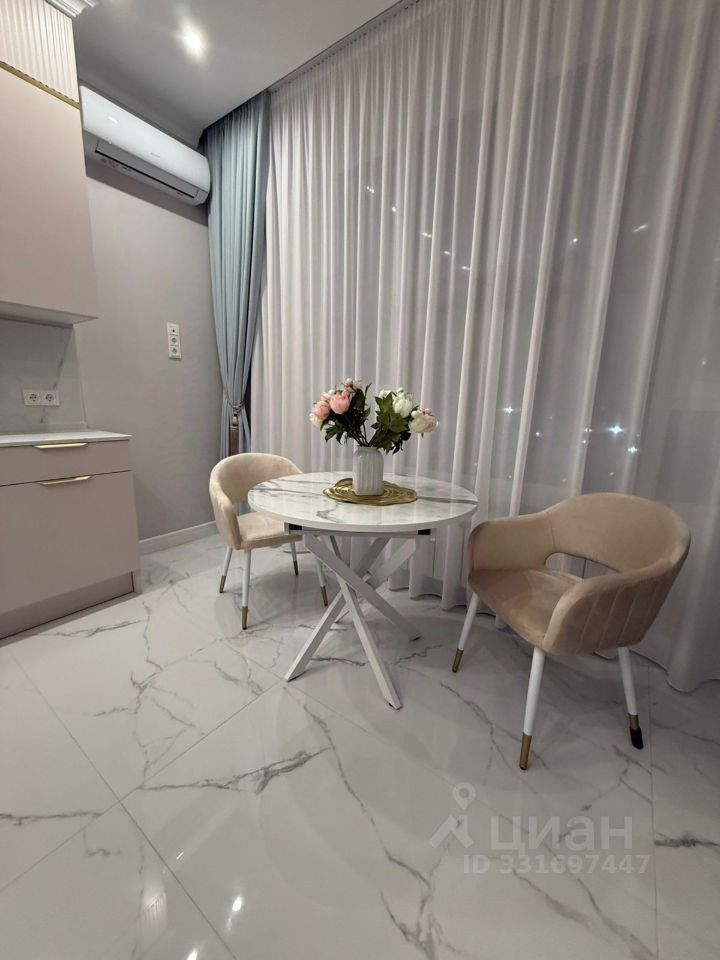 m. Serp i Molot: Apartment, 2-rooms
