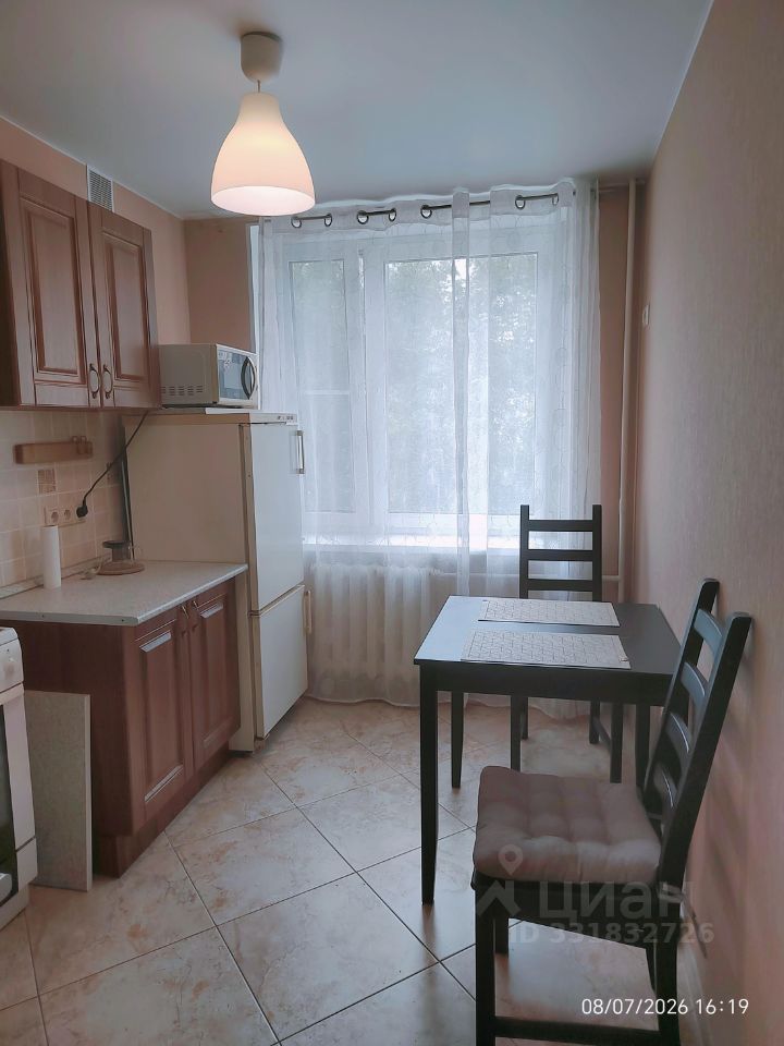 m. Shabolovskaya: Apartment, 2-rooms