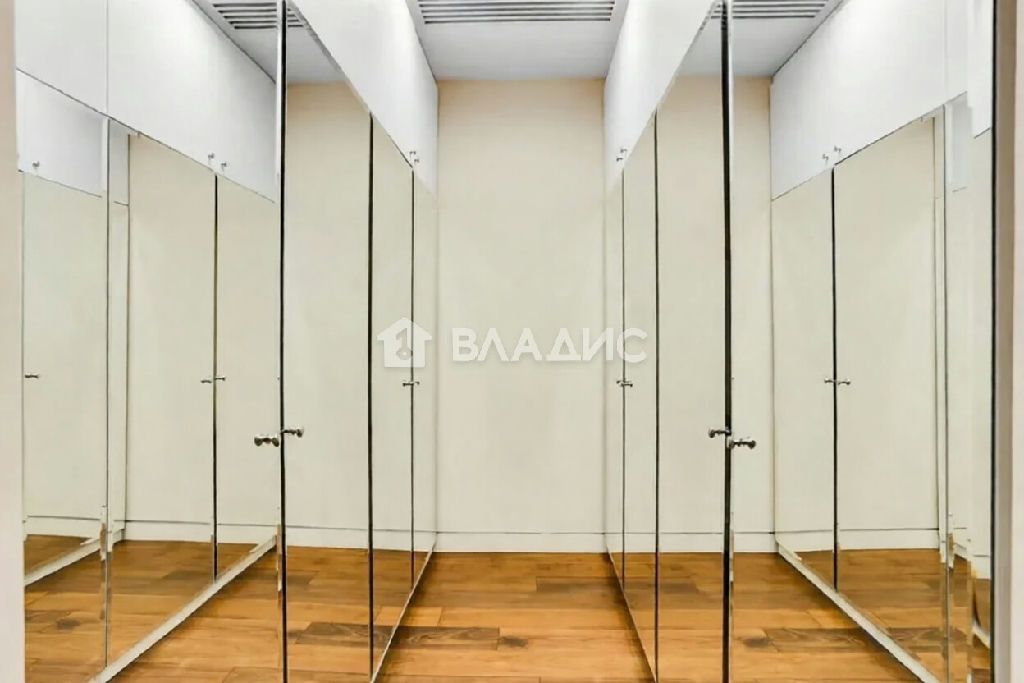 m. Moskva-Siti: Apartment, 3-rooms