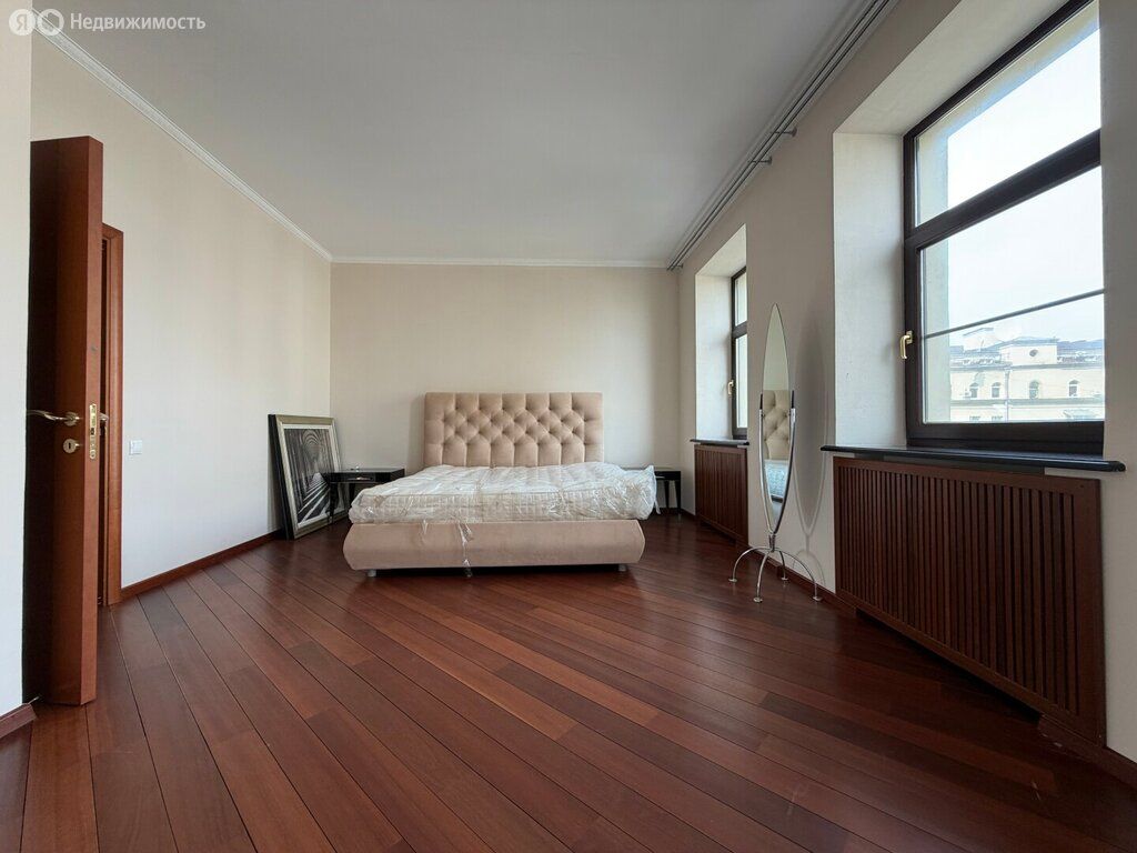 m. Smolenskaya: Apartment, 3-rooms