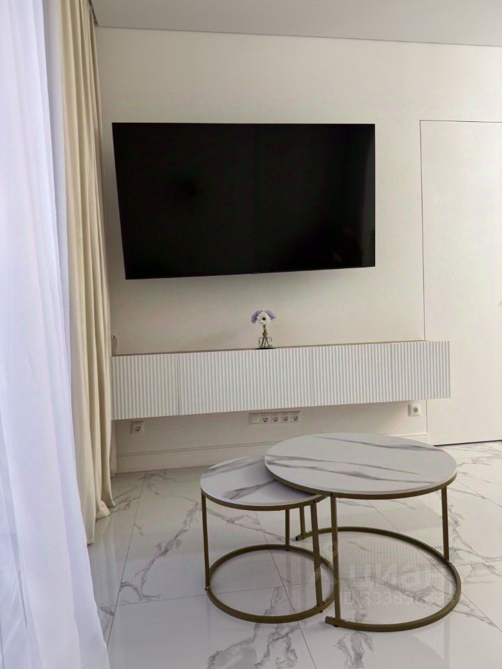 m. Narodnoe Opolchenie: Apartment, 2-rooms