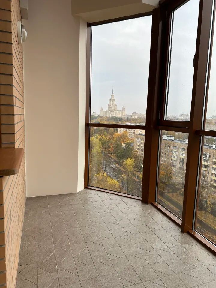 m. Lomonosovsky prospekt: Apartment, 2-rooms