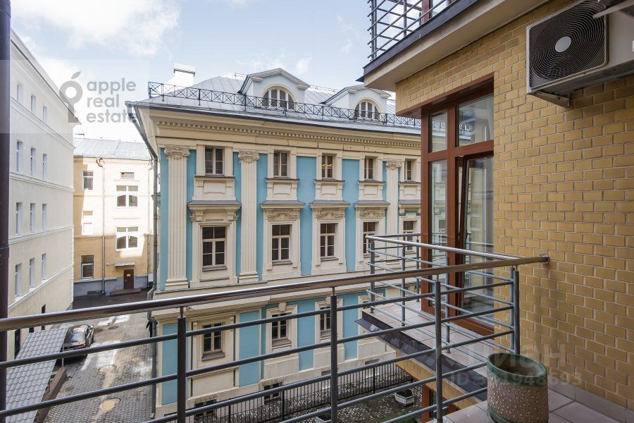 m. Kropotkinskaya: Apartment, 4-rooms
