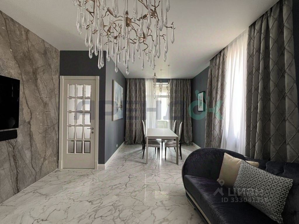 m. Narodnoe Opolchenie: Apartment, 3-rooms