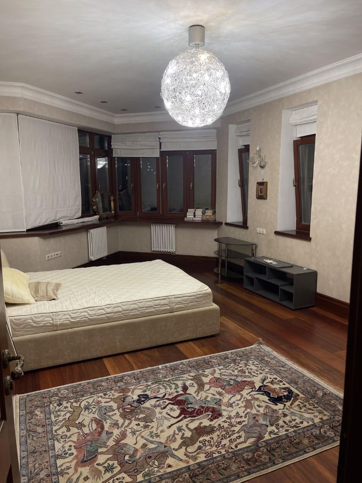 m. Yugo-Zapadnaya: Apartment, 2-rooms