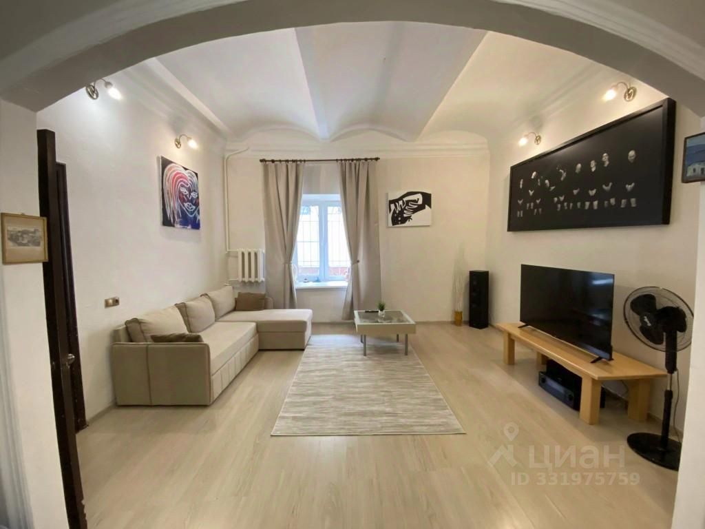 m. Kuznetsky most: Apartment, 1-rooms