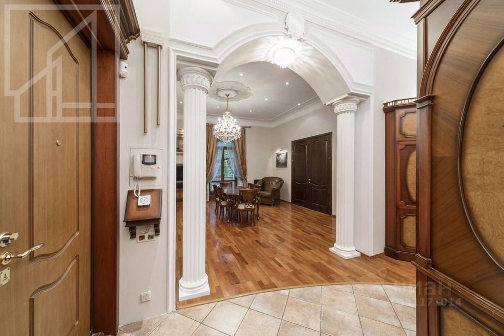 m. Mayakovskaya: Apartment, 3-rooms