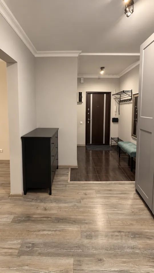 m. Levoberezhnaya: Apartment, 3-rooms