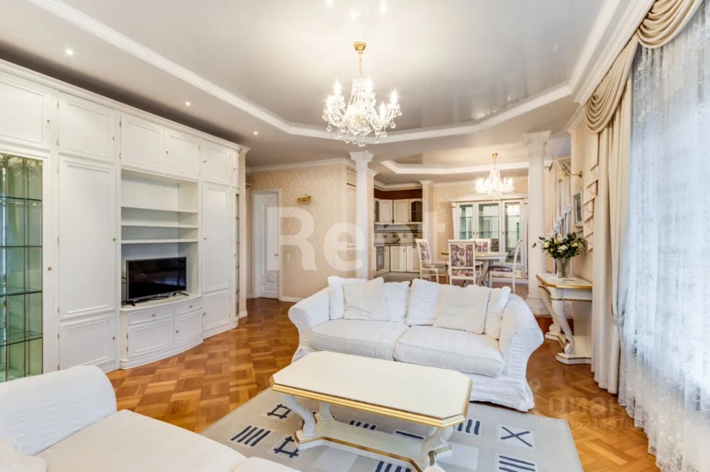 m. Tretyakovskaya: Apartment, 2-rooms