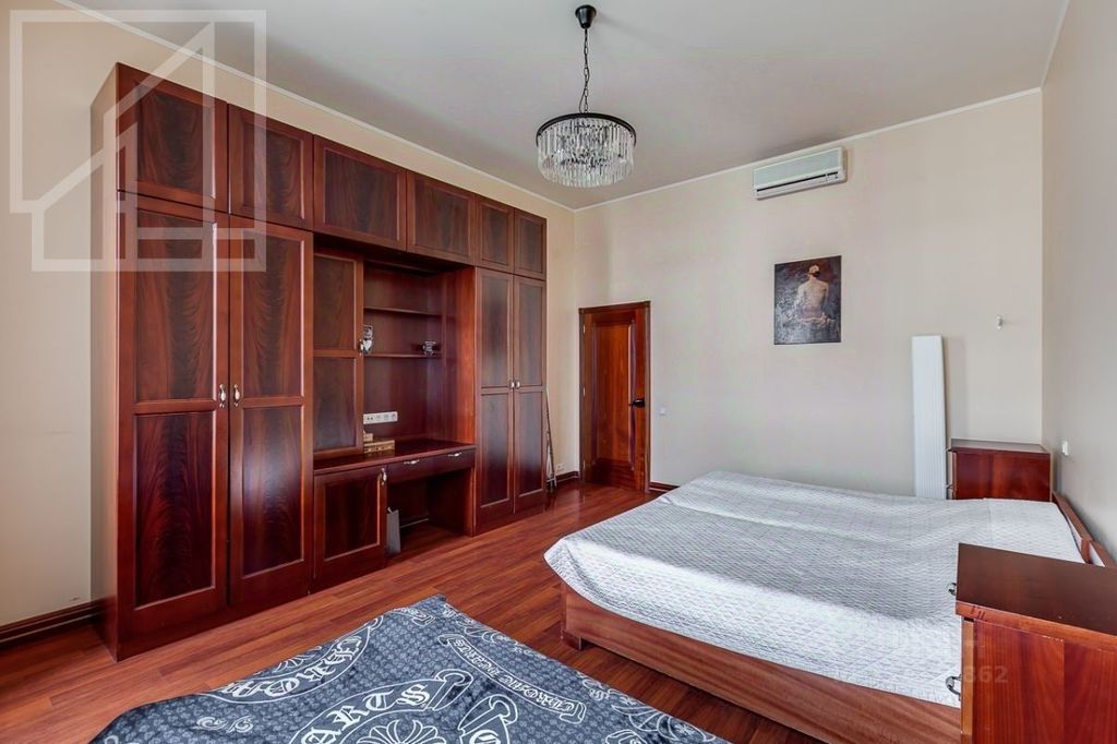 m. Mayakovskaya: Apartment, 3-rooms
