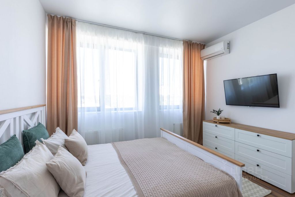 m. Universitet druzhby narodov: Apartment, 2-rooms