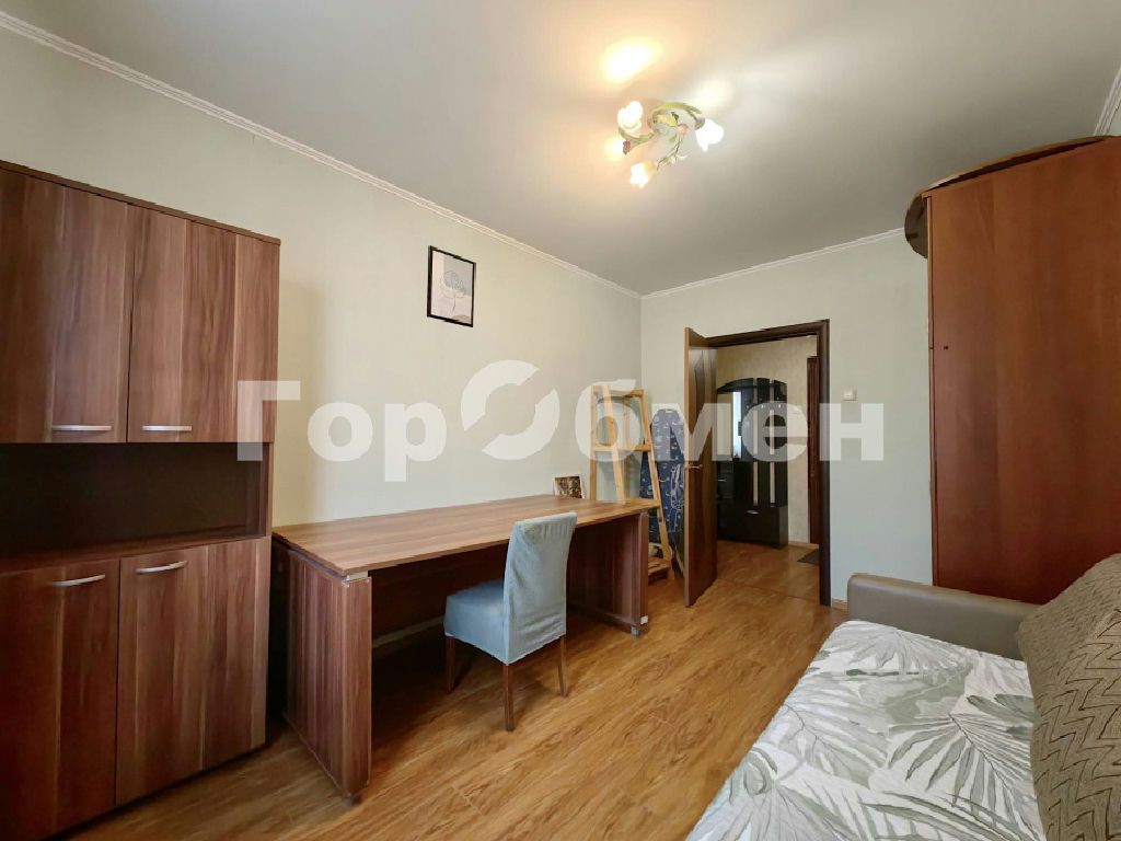m. Ulitsa 1905 goda: Apartment, 2-rooms