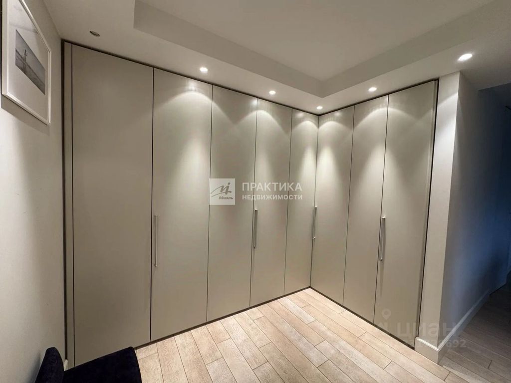 m. Ulitsa 1905 goda: Apartment, 3-rooms