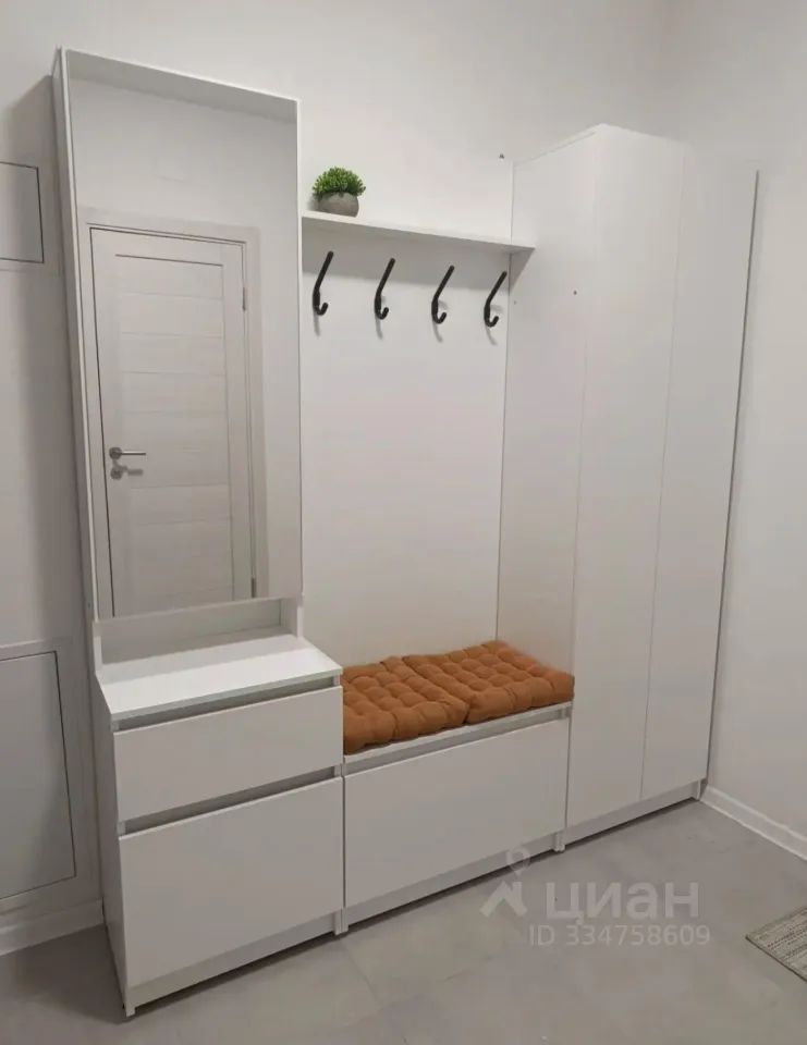 m. Aminyevskaya: Apartment, 1-rooms