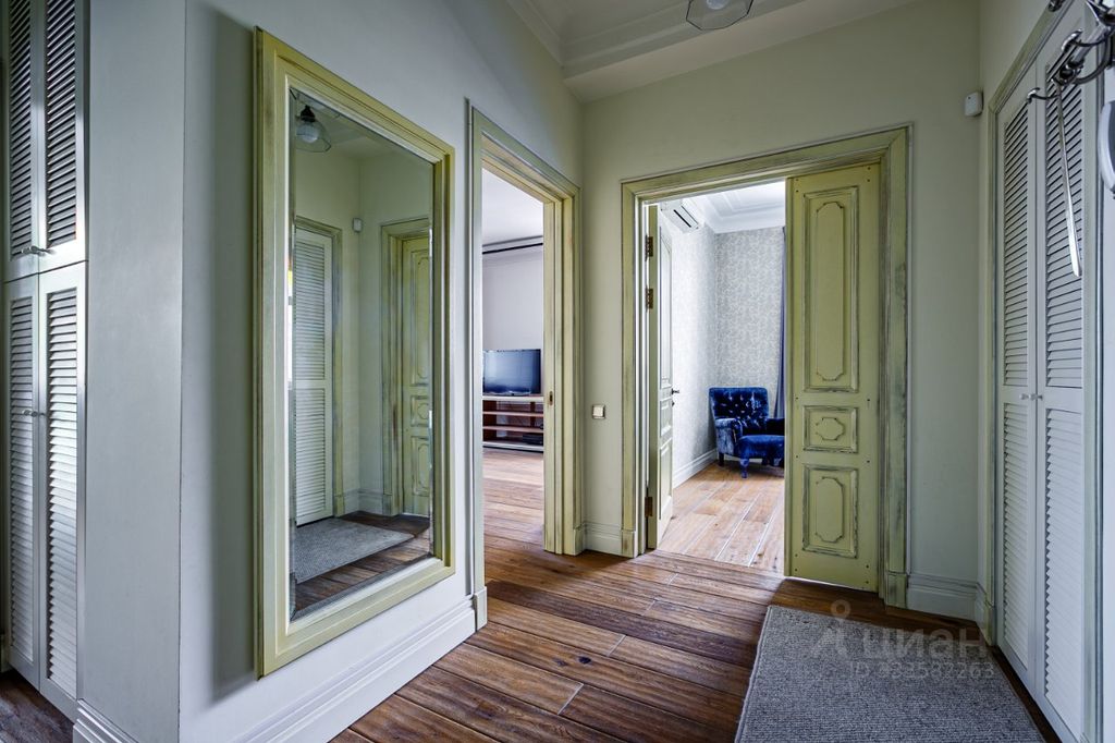 m. Kievskaya: Apartment, 2-rooms
