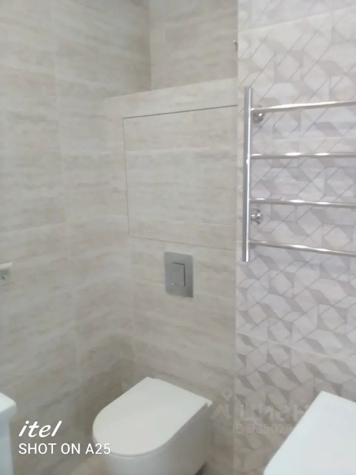 m. ZIL: Apartment, 1-rooms