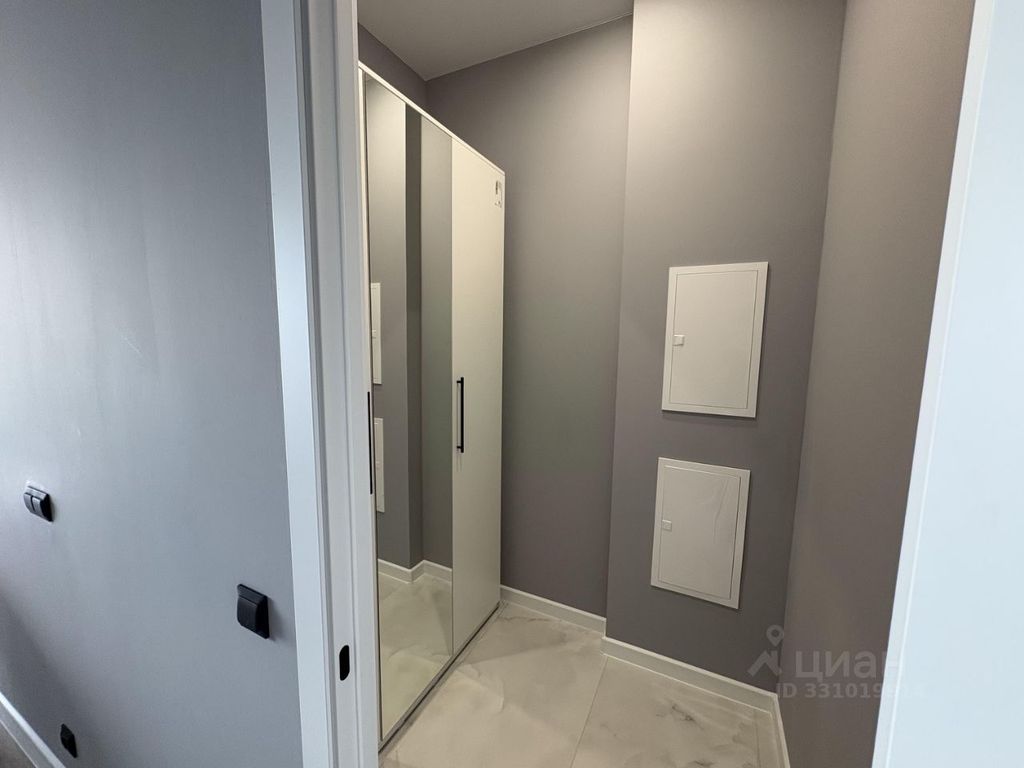 m. Verkhnie Kotly: Apartment, studio