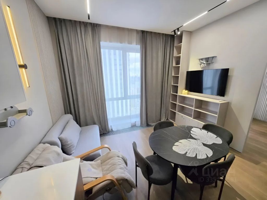 m. Narodnoe Opolchenie: Apartment, 1-rooms