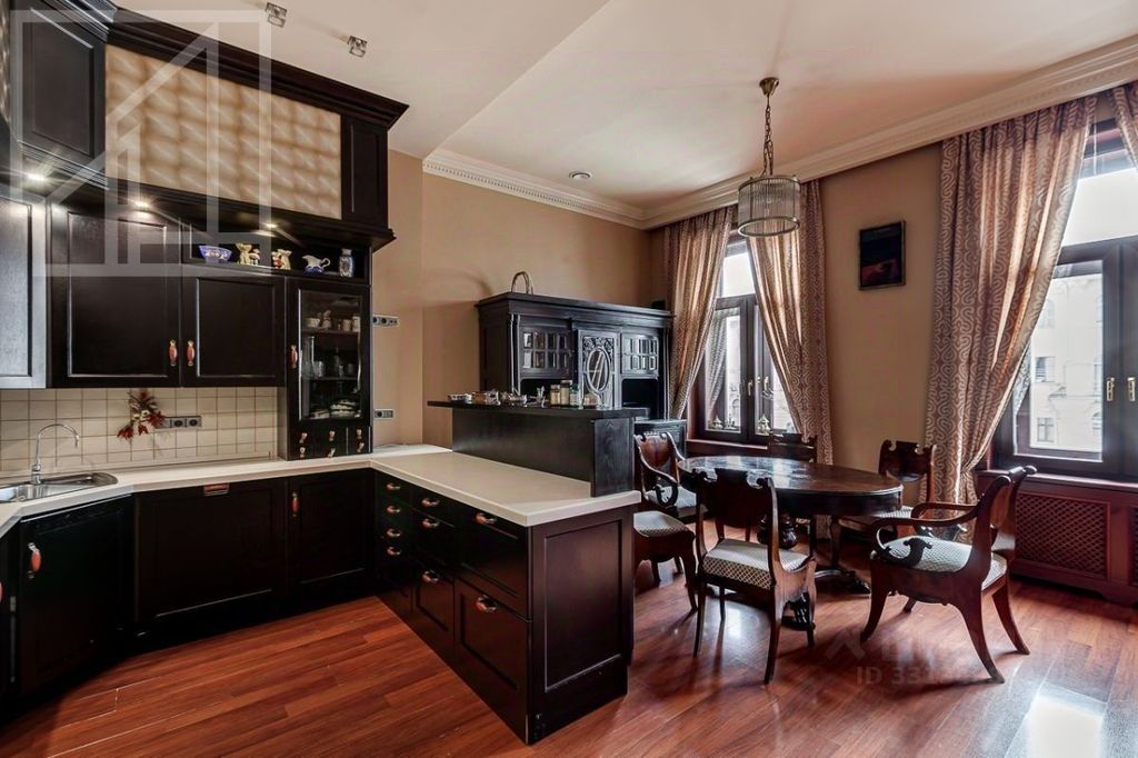 m. Mayakovskaya: Apartment, 3-rooms