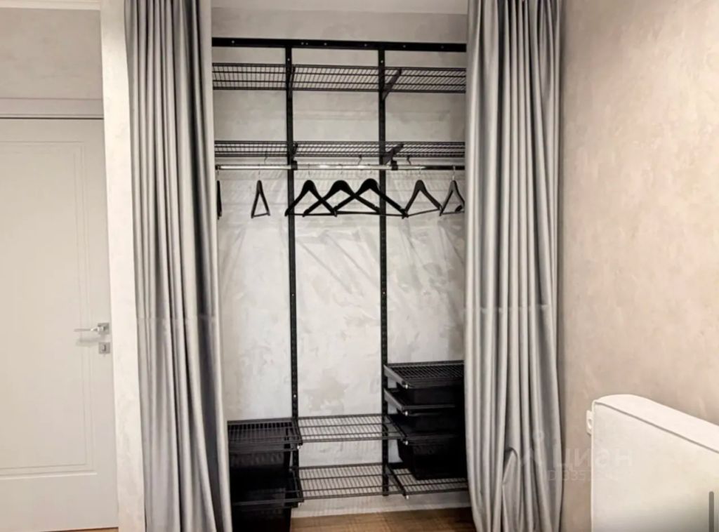 m. Molodezhnaya: Apartment, 2-rooms