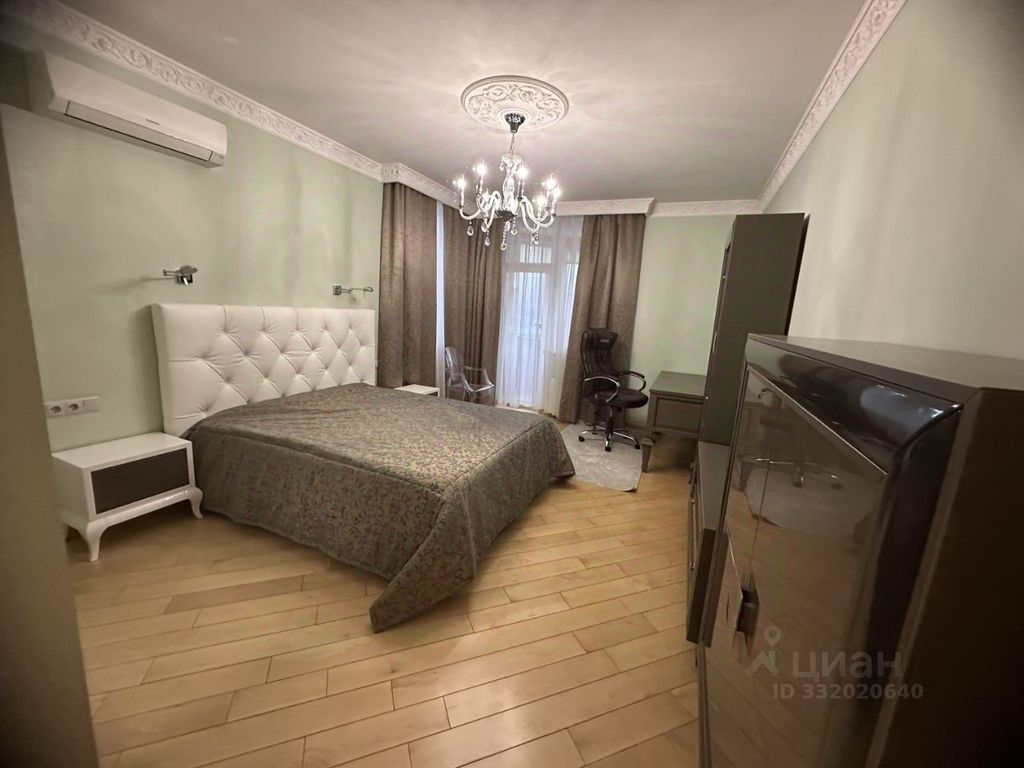 m. Profsoyuznaya: Apartment, 3-rooms