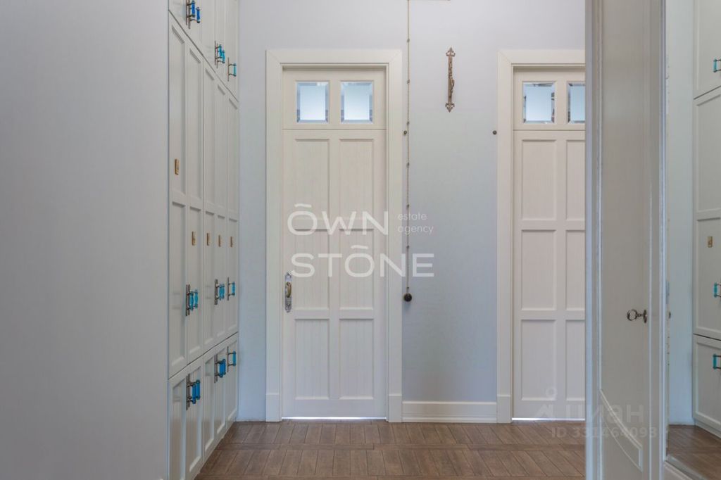 m. Krasnye vorota: Apartment, 3-rooms