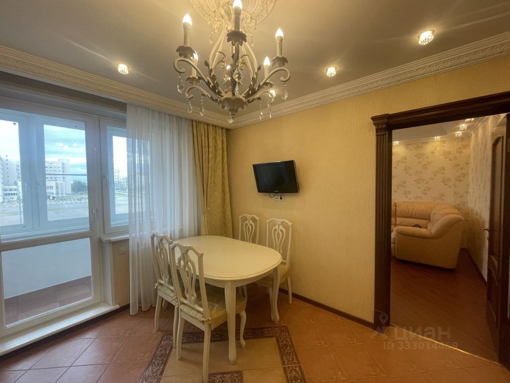 m. Universitet druzhby narodov: Apartment, 2-rooms