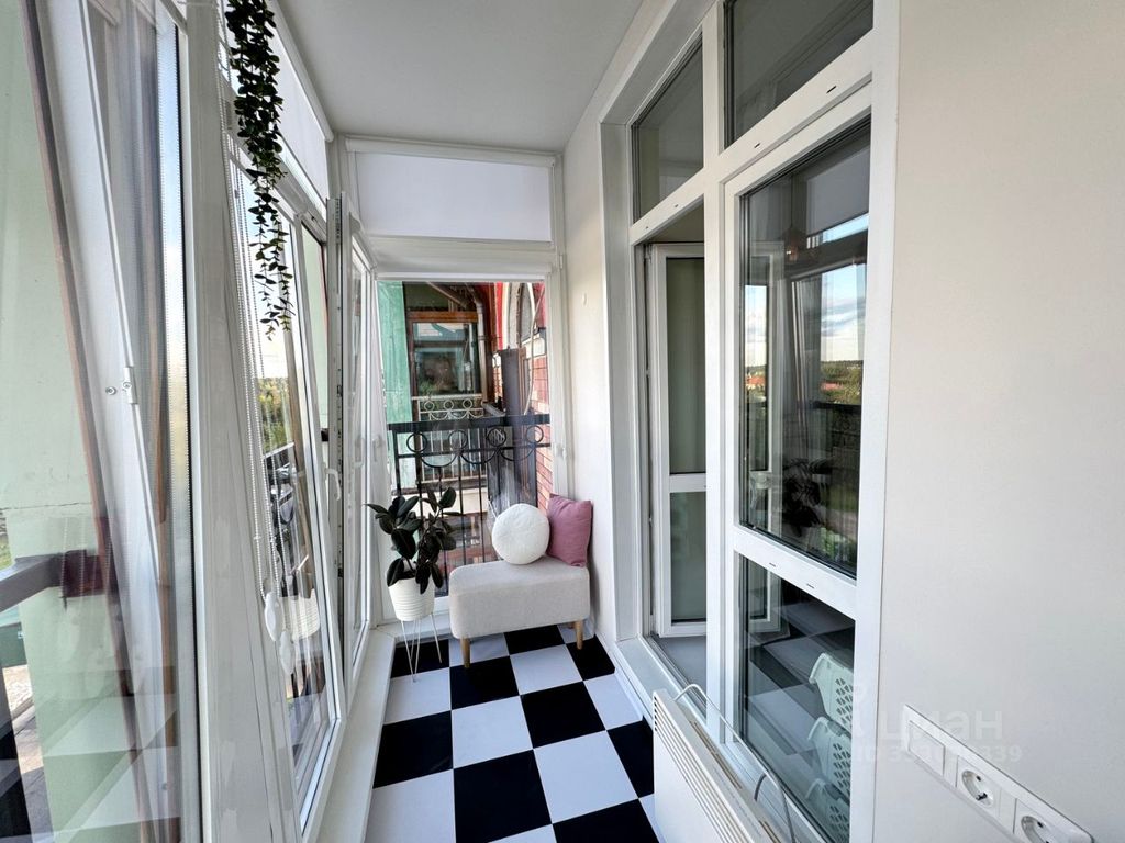 m. Opalikha: Apartment, studio