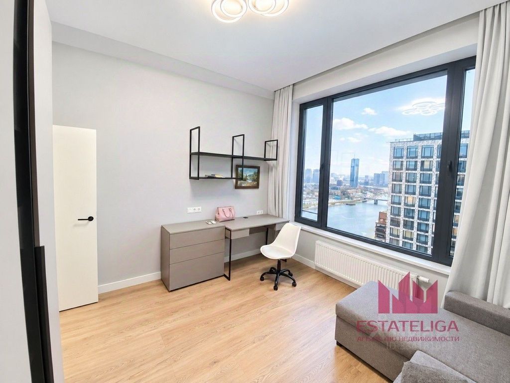 m. Verkhnie Kotly: Apartment, 2-rooms