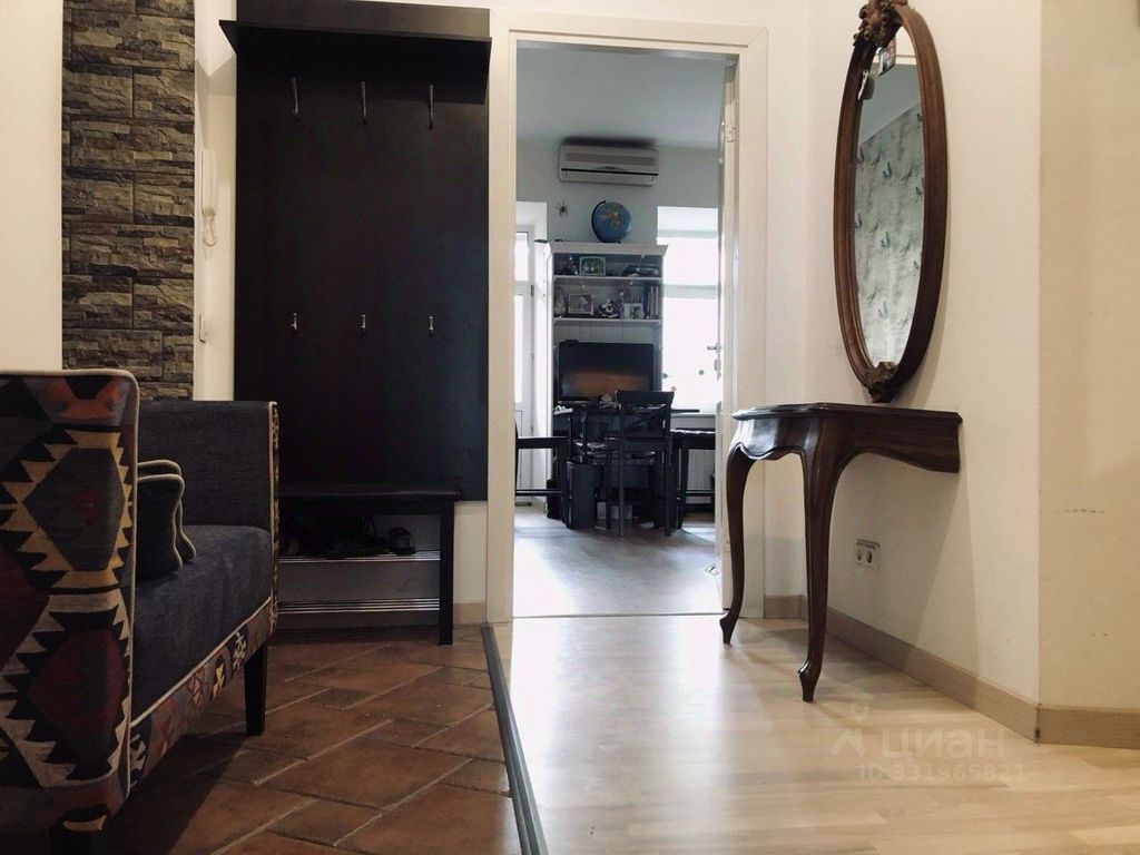 m. Smolenskaya: Apartment, 2-rooms