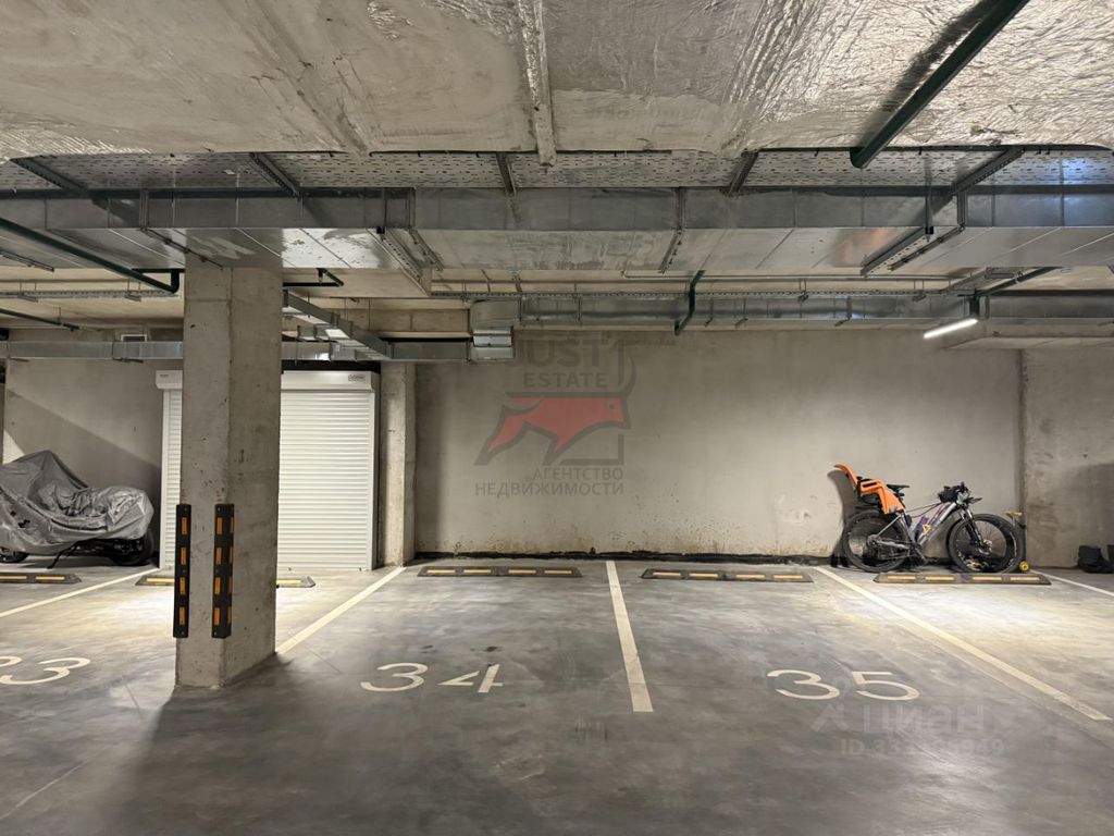 m. Pavshino: Apartment, studio