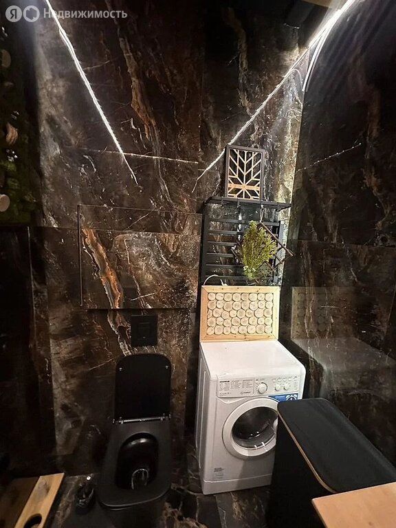 m. ZIL: Apartment, studio