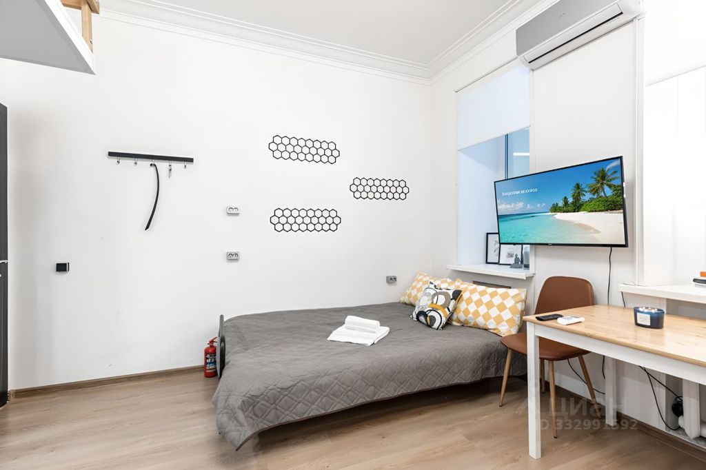 m. Chkalovskaya: Apartment, 1-rooms