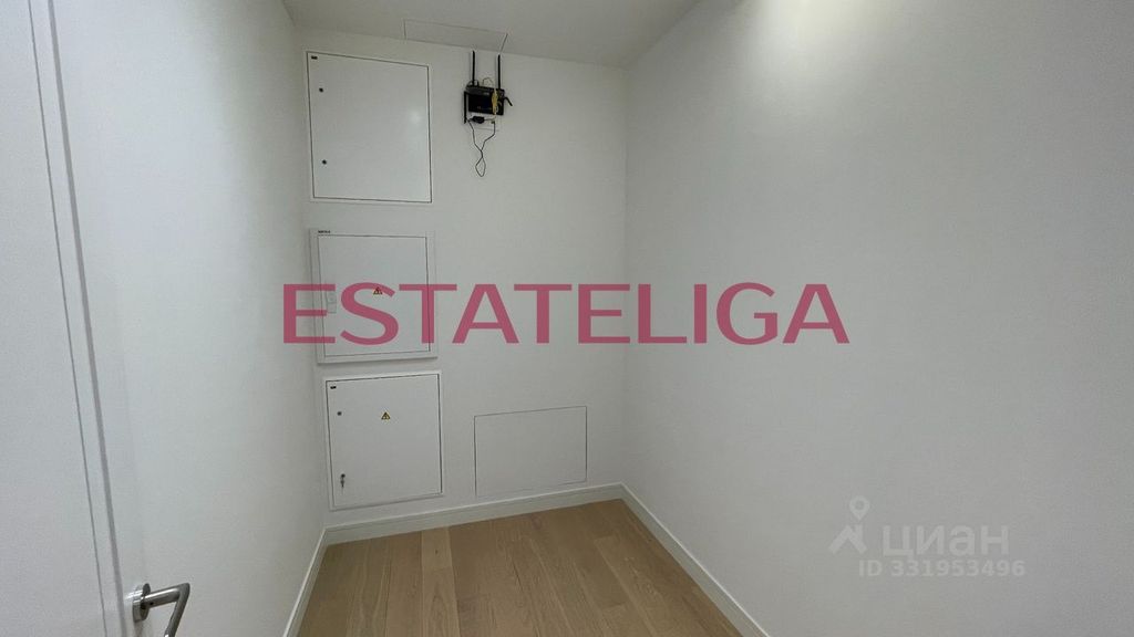 m. Ulitsa 1905 goda: Apartment, 4-rooms