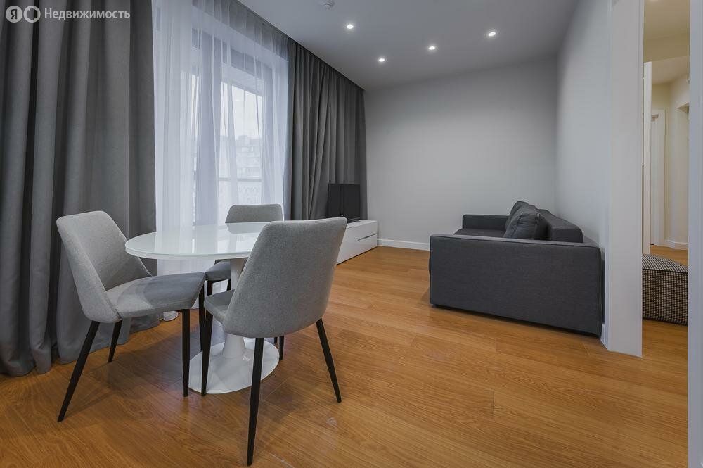 m. Bagrationovskaya: Apartment, studio