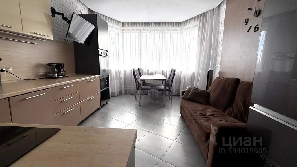 m. Myakinino: Apartment, 2-rooms