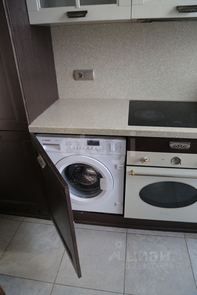 m. Narodnoe Opolchenie: Apartment, 2-rooms