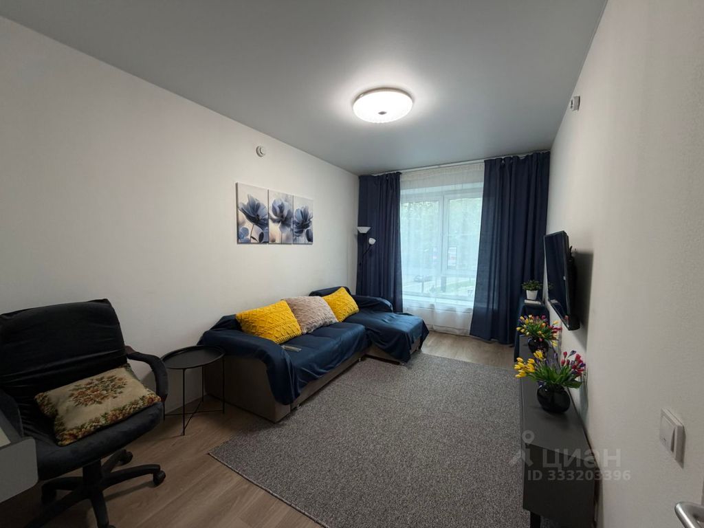 m. Ulitsa Dmitrievskogo: Apartment, 2-rooms