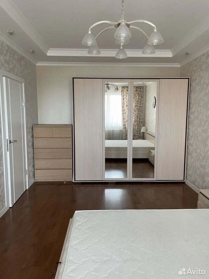 m. Narodnoe Opolchenie: Apartment, 2-rooms