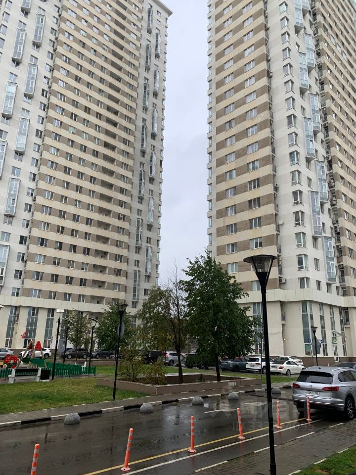 m. Belokamennaya: Apartment, studio
