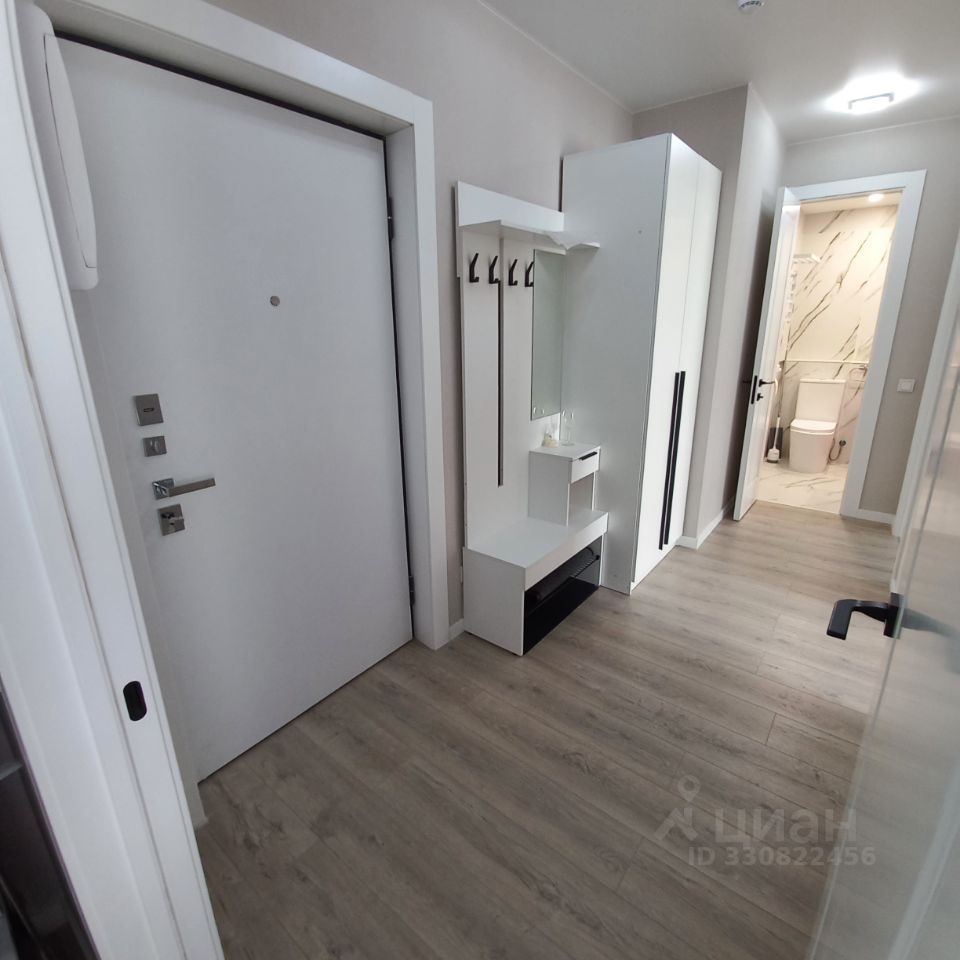 m. Strogino: Apartment, 2-rooms